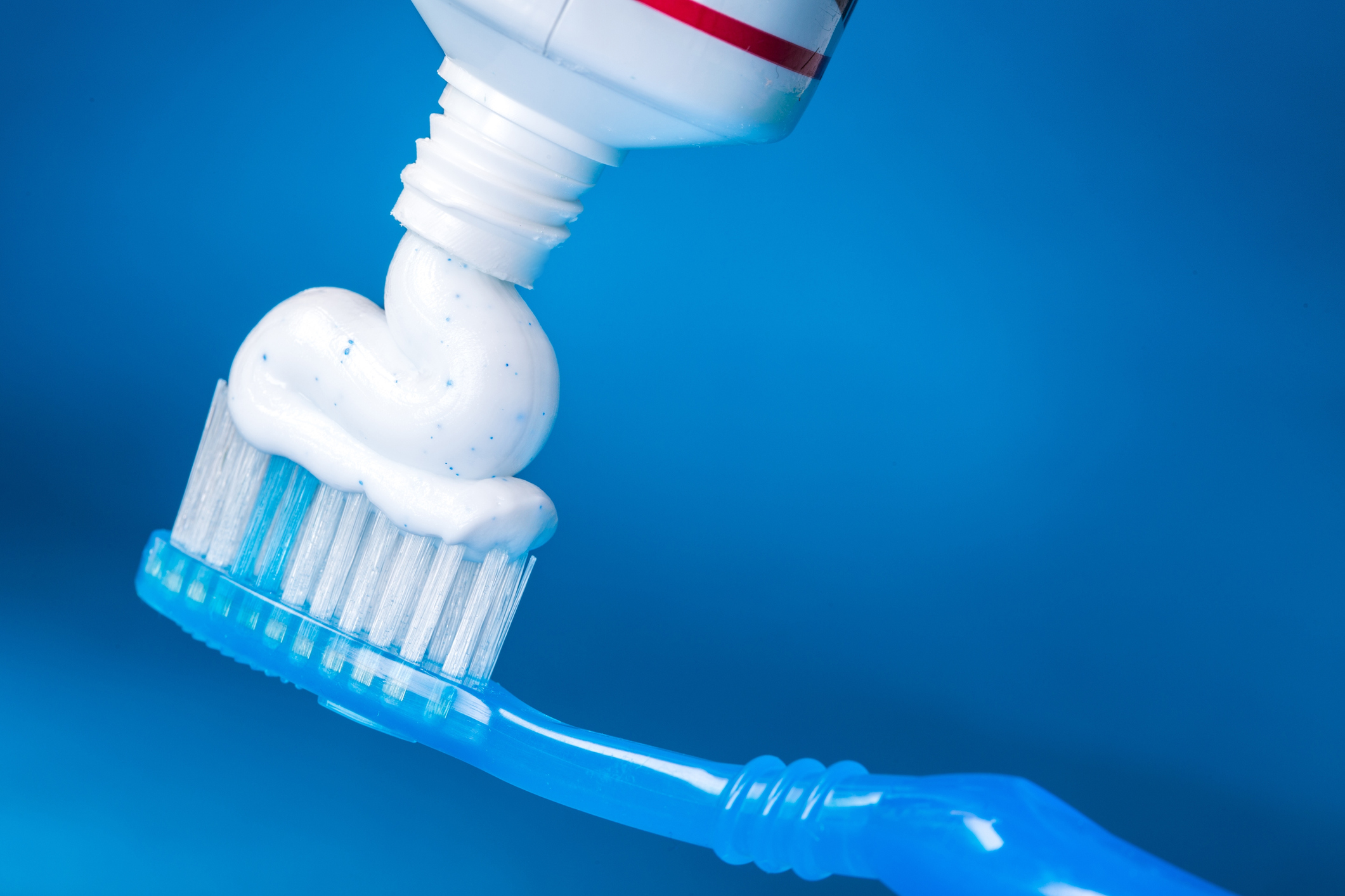 Escova de dentes: aprenda a escolher o modelo correto