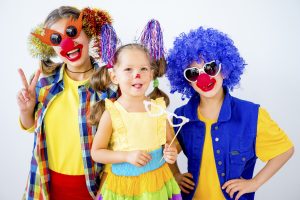 Confira dicas de maquiagem para Carnaval e não descuide da pele
