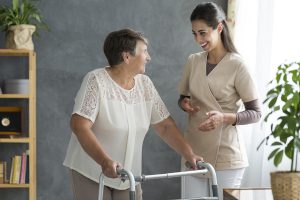Entenda as causas da osteoporose e saiba como tratá-la