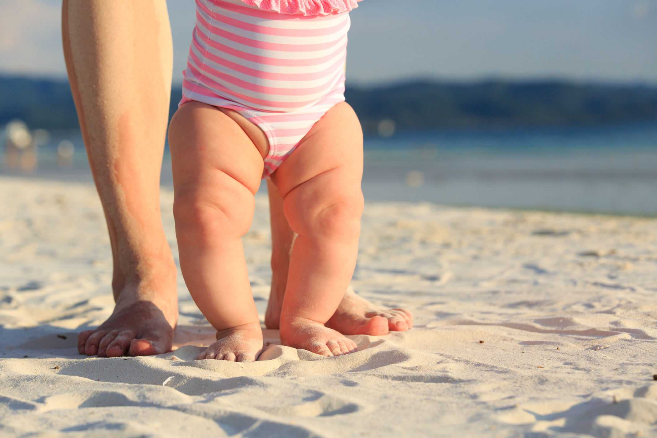 A idade ideal para levar os bebês à praia